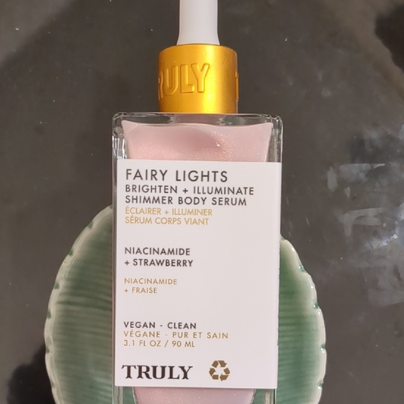 Shimmer Body Serum - Picture 1 of 3